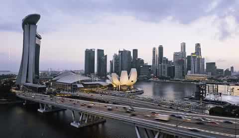 Singapore landmarks - Marina Bays Hotel, ArtScience Museum, Merlion, Business district, Helix Bridge
