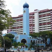 Singapore's blue colour Al-Ansar Mosque has a big Minaret